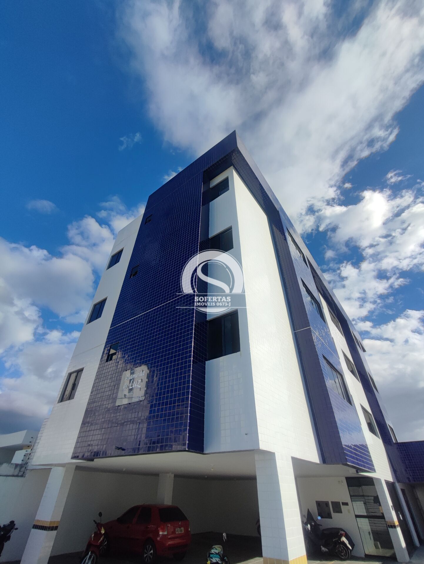 Apartamento à venda com 2 quartos, 69m² - Foto 1