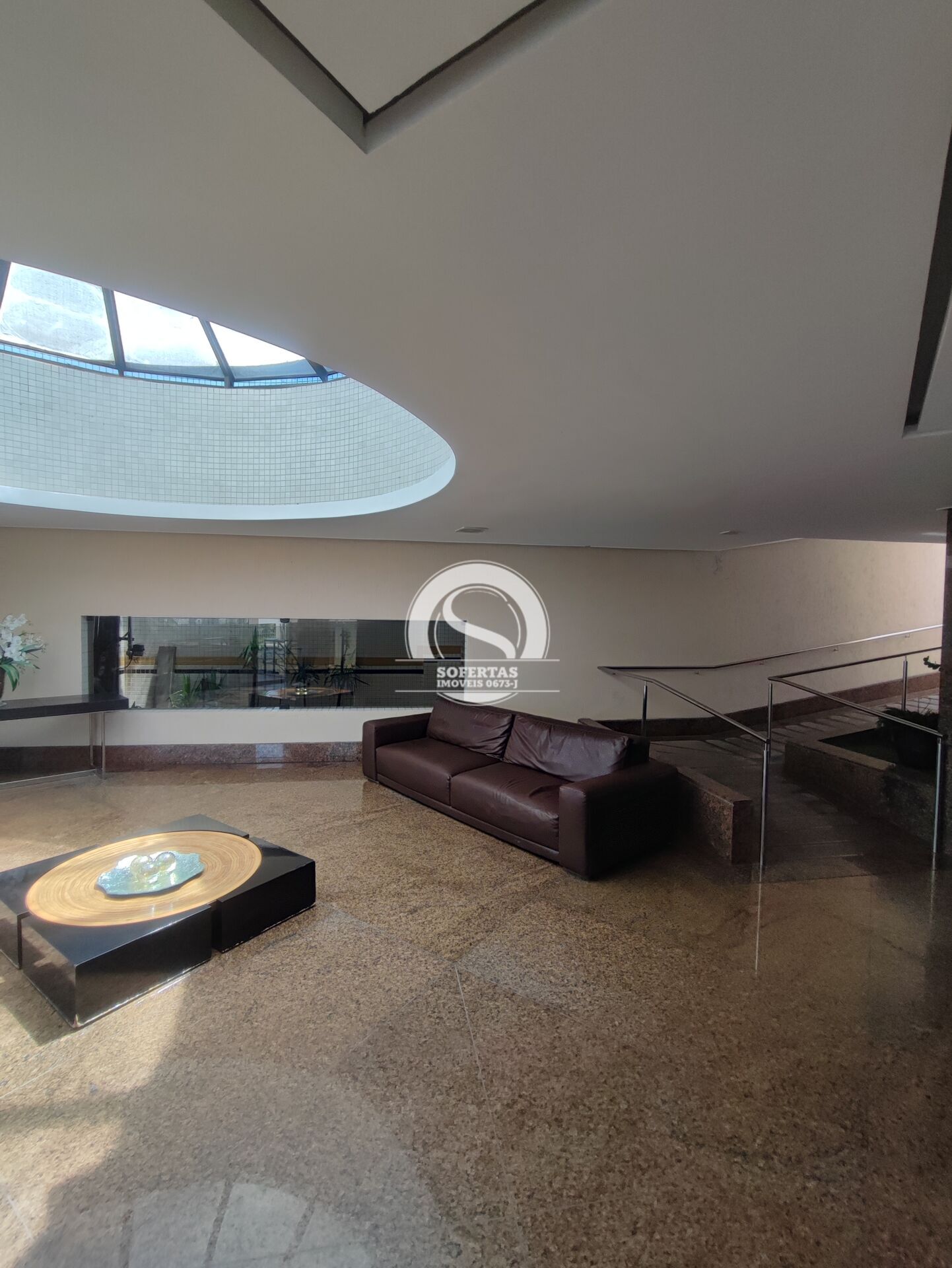 Apartamento à venda com 4 quartos, 240m² - Foto 4