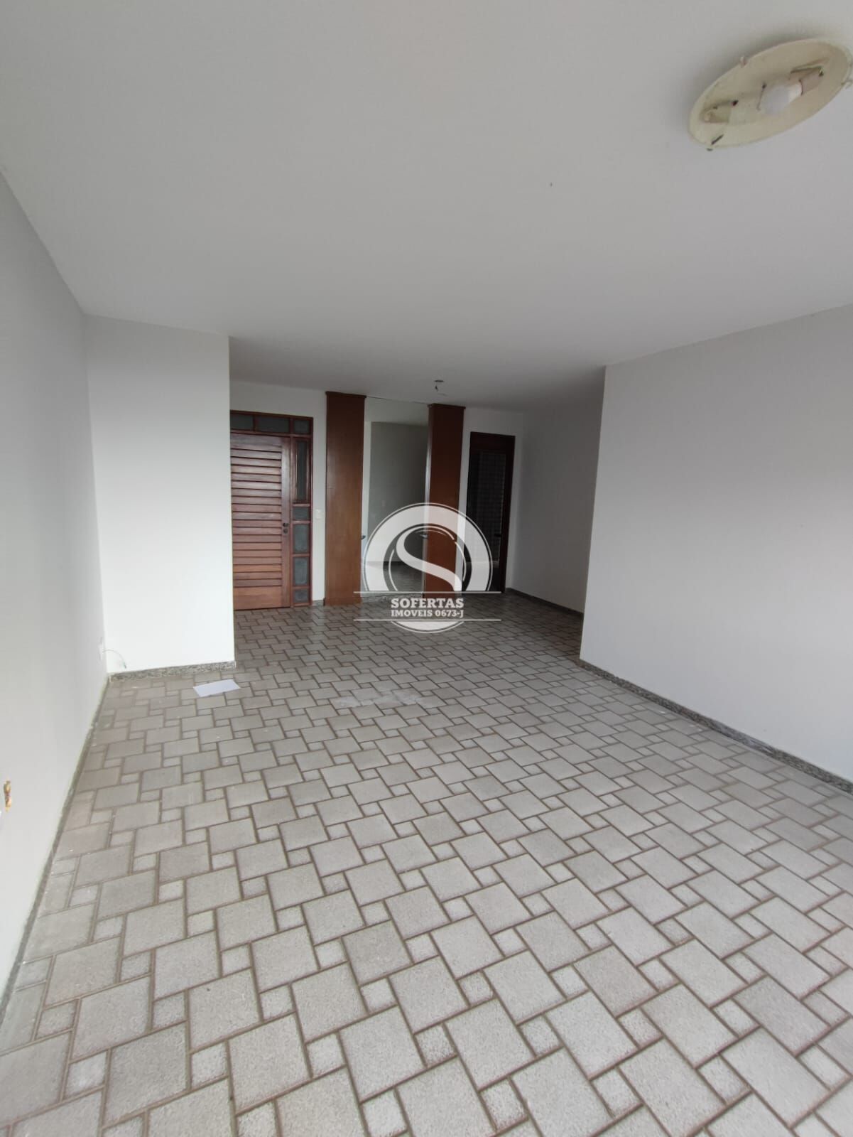 Apartamento à venda com 3 quartos, 156m² - Foto 3