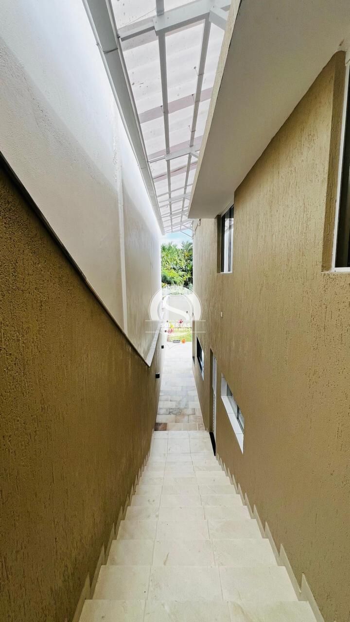 Casa à venda com 5 quartos, 240m² - Foto 7