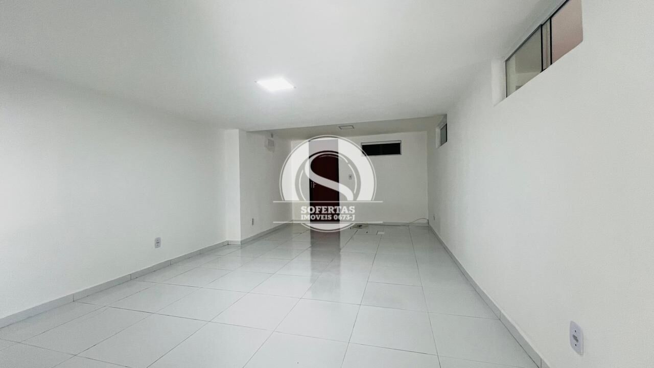 Casa à venda com 5 quartos, 240m² - Foto 34