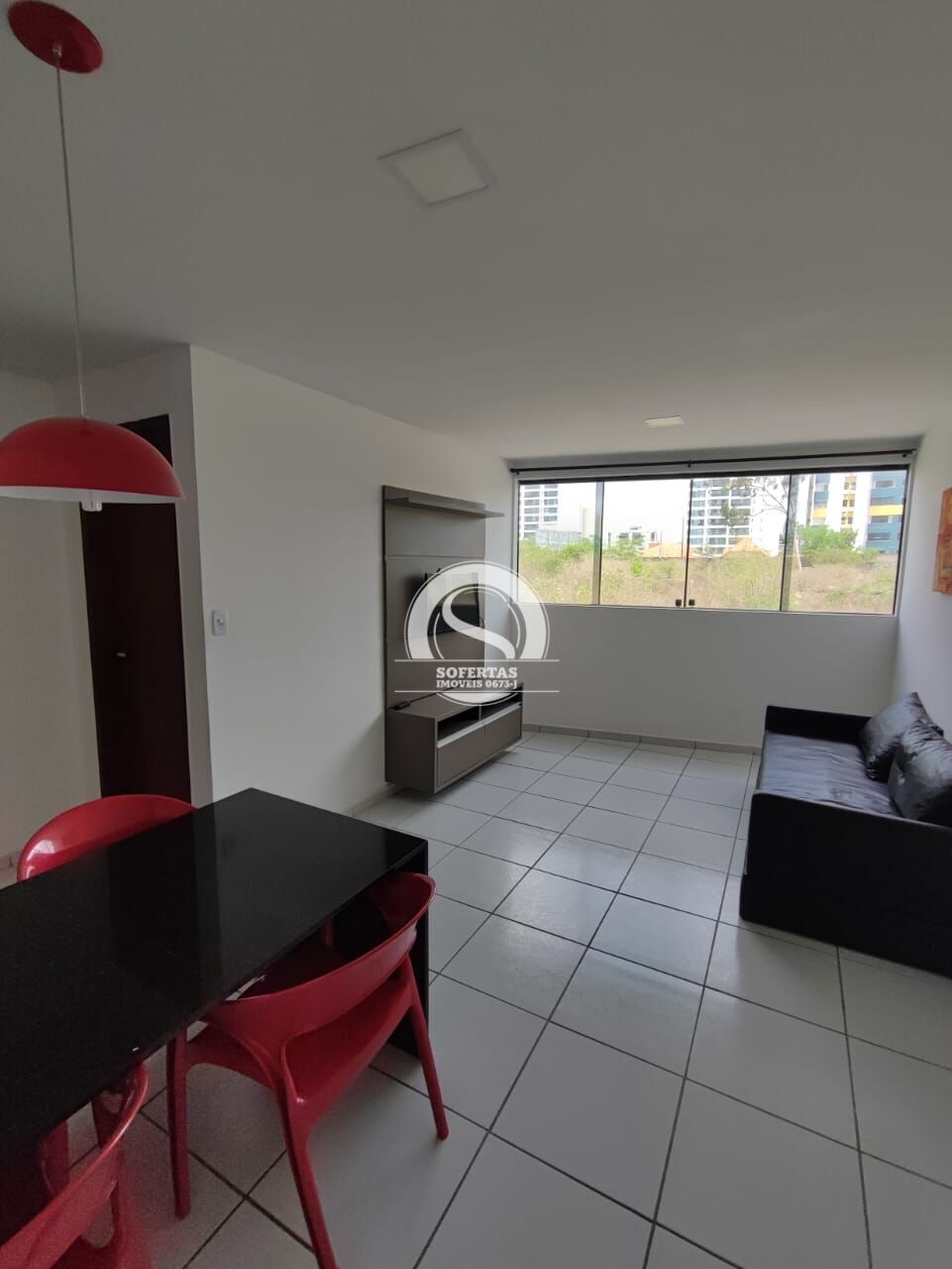 Apartamento à venda com 2 quartos, 64m² - Foto 3