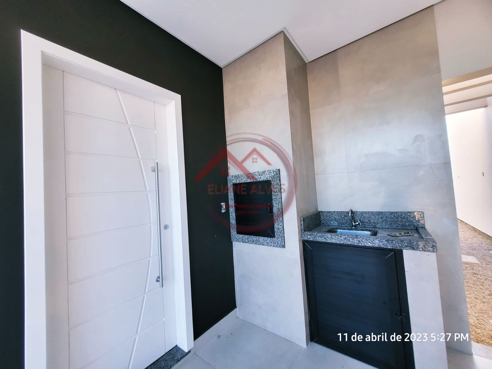 Casa à venda com 3 quartos, 97m² - Foto 5