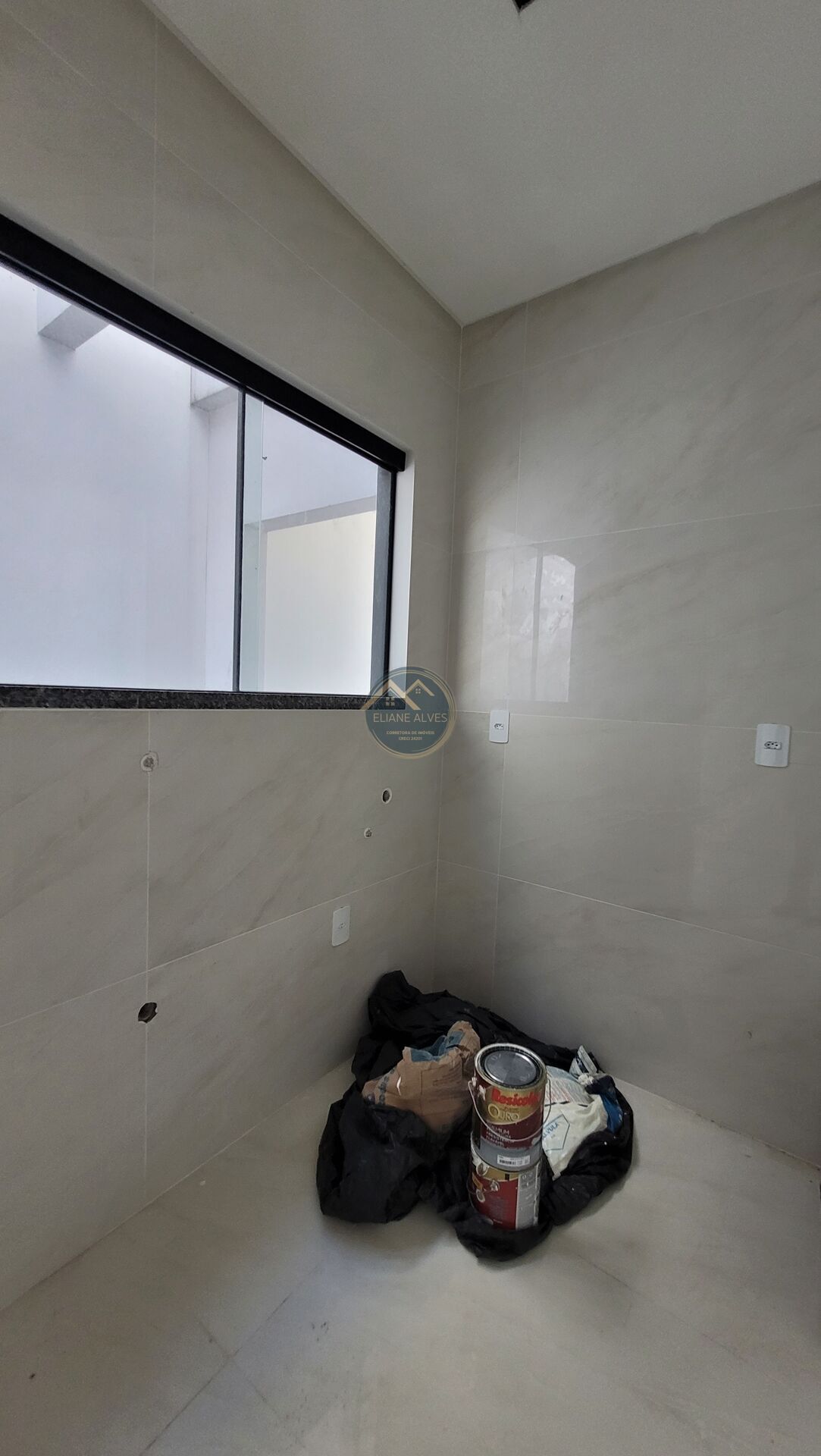 Casa à venda com 3 quartos, 97m² - Foto 12