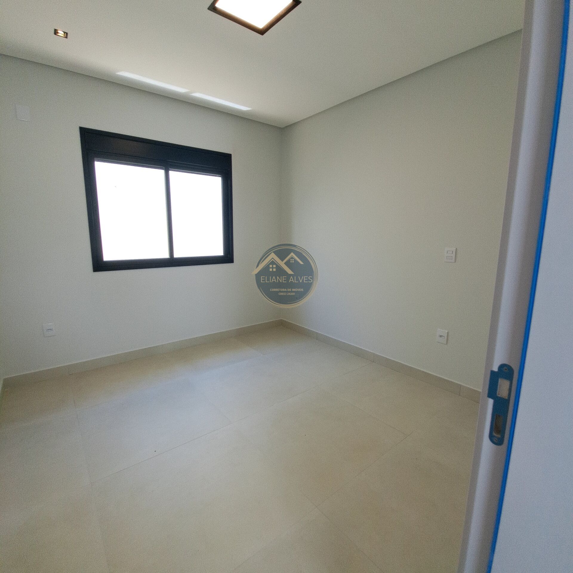 Casa à venda com 4 quartos, 166m² - Foto 17