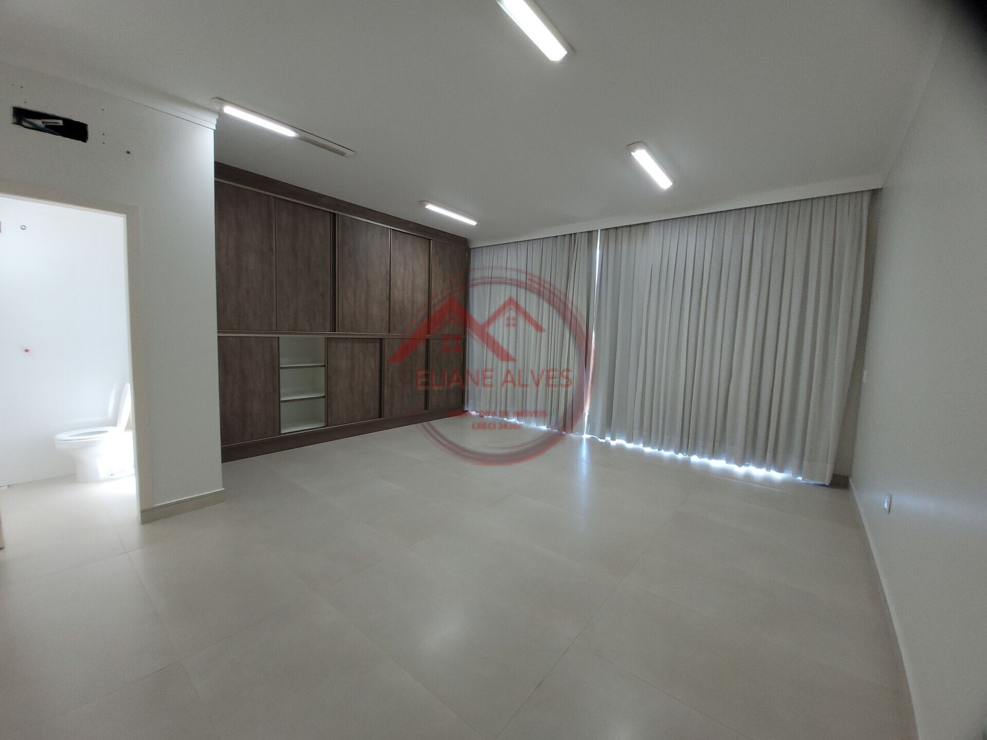 Casa à venda com 3 quartos, 222m² - Foto 41