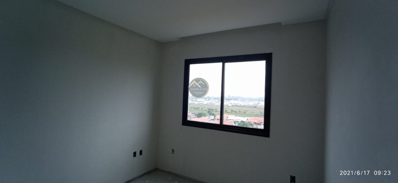 Apartamento à venda com 2 quartos, 79m² - Foto 15