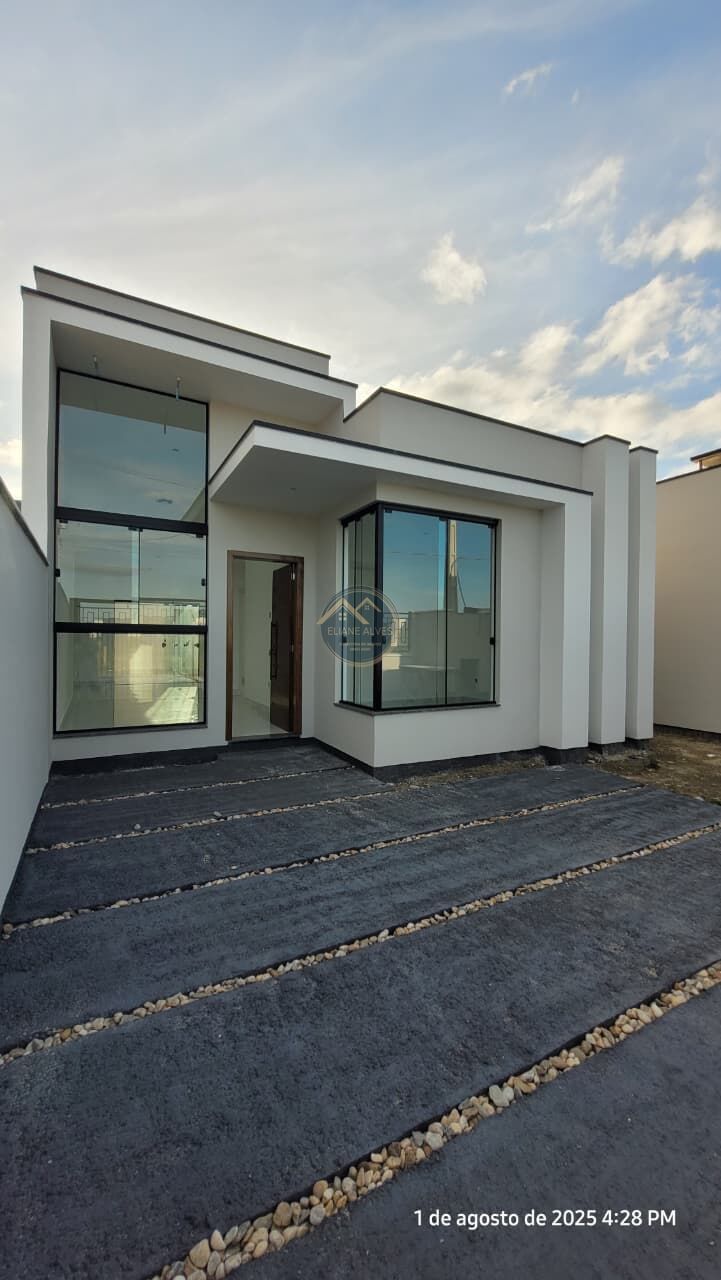 Casa à venda com 2 quartos, 67m² - Foto 4