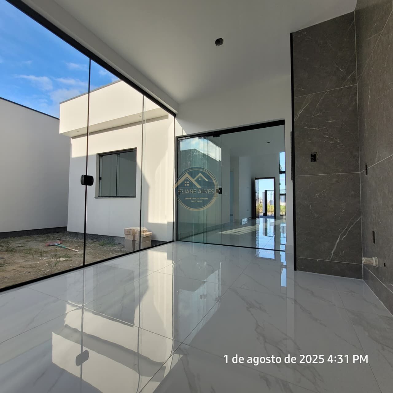 Casa à venda com 2 quartos, 67m² - Foto 13
