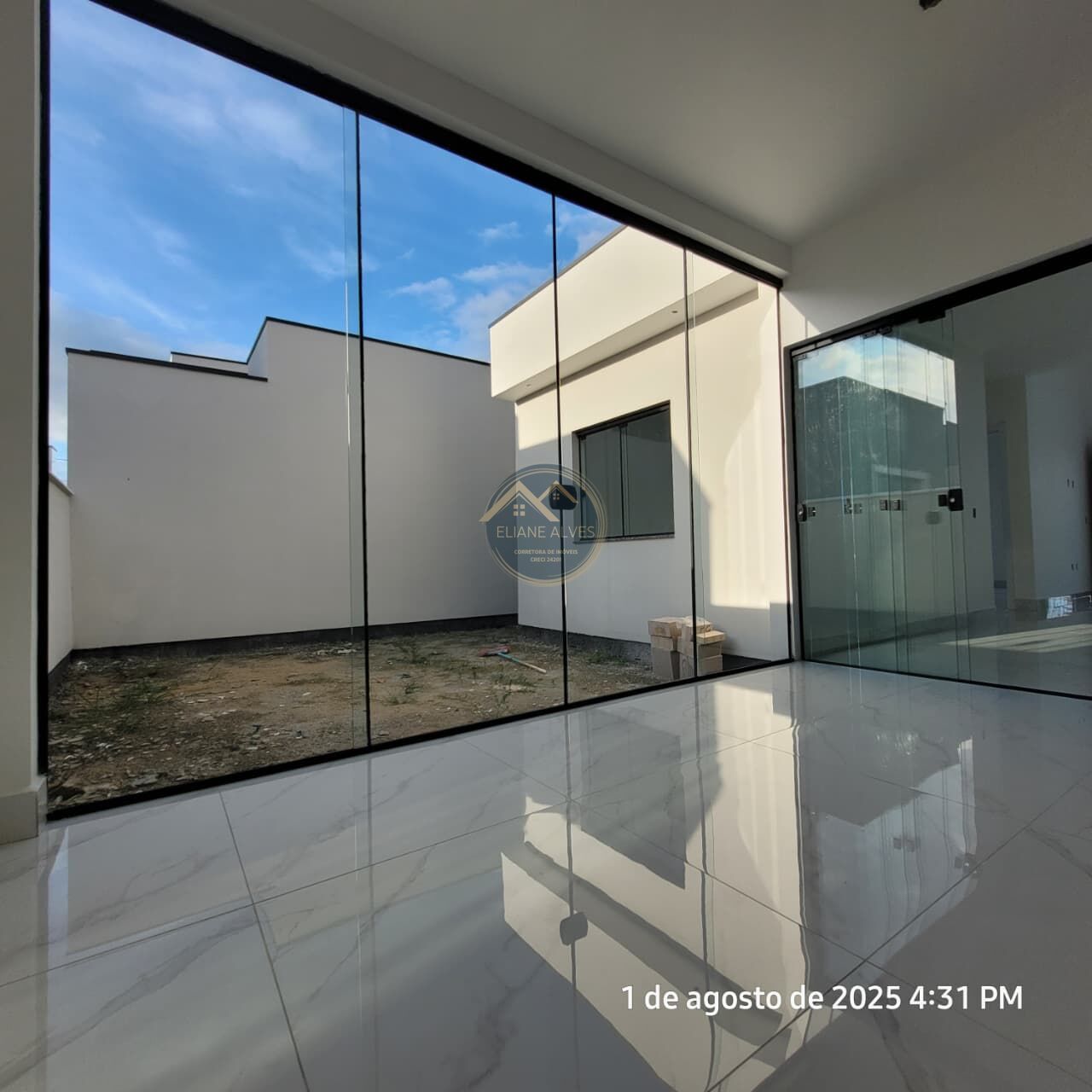 Casa à venda com 2 quartos, 67m² - Foto 9
