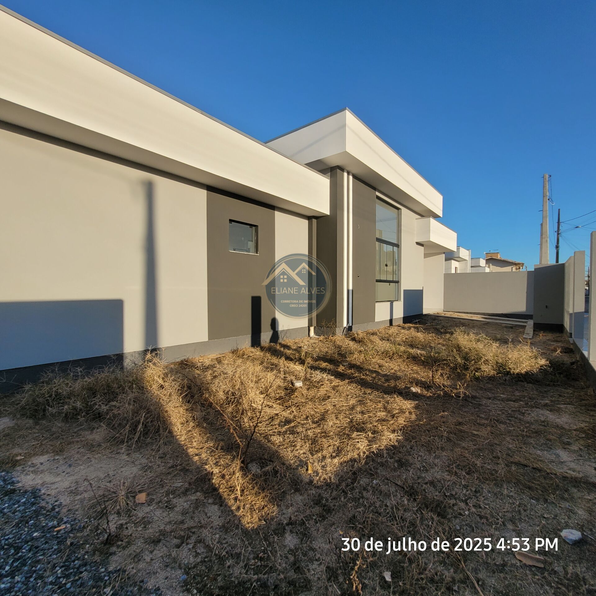 Casa à venda com 3 quartos, 83m² - Foto 25