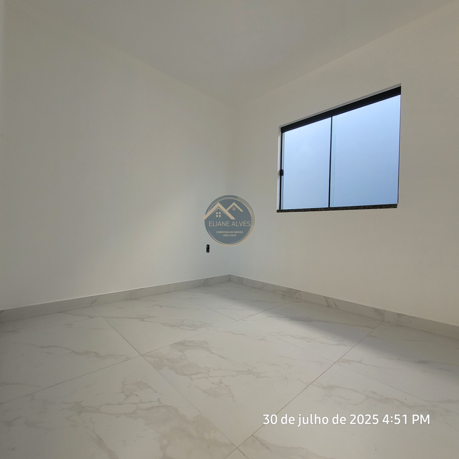 Casa à venda com 3 quartos, 83m² - Foto 13