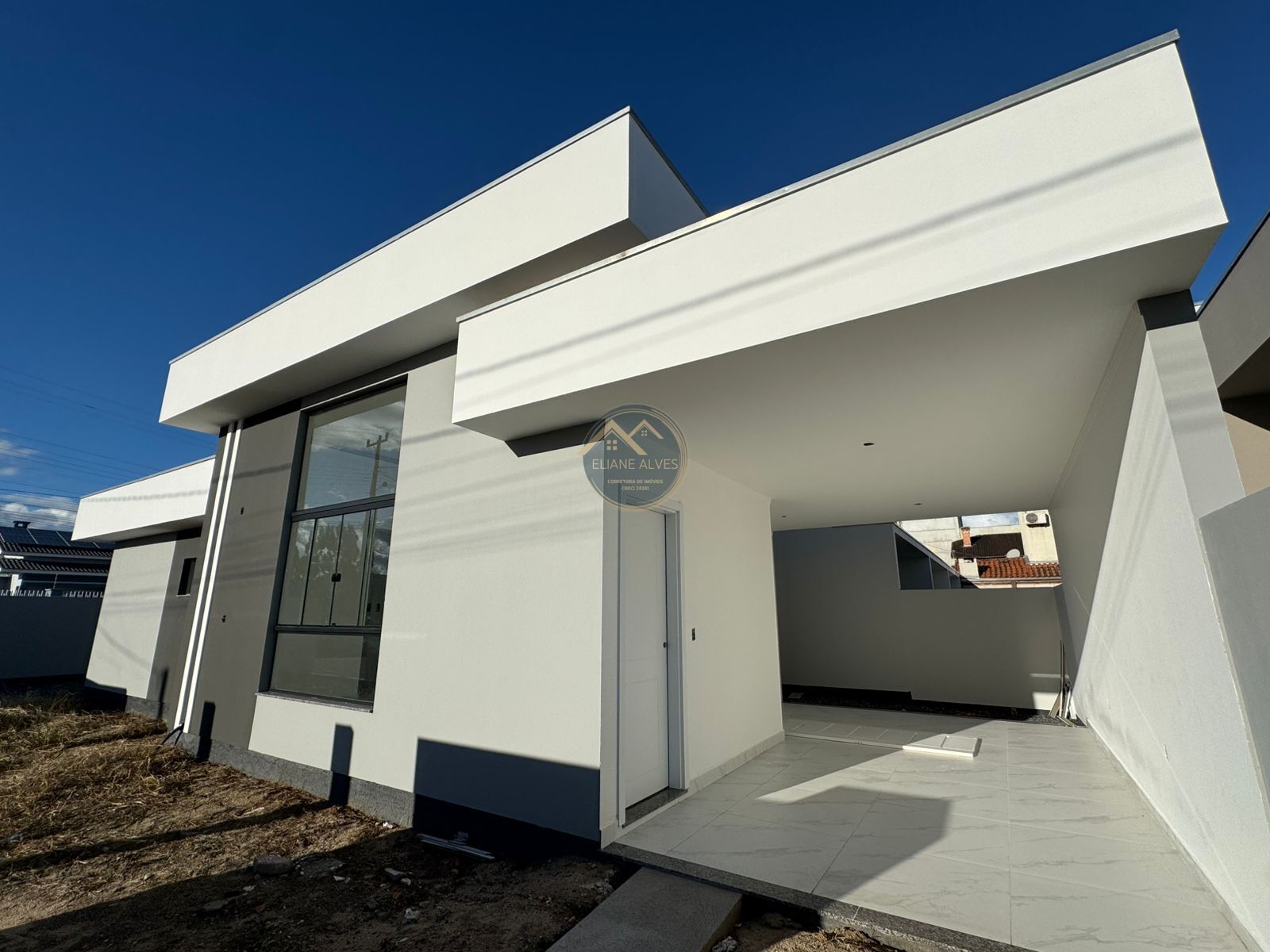 Casa à venda com 3 quartos, 83m² - Foto 2