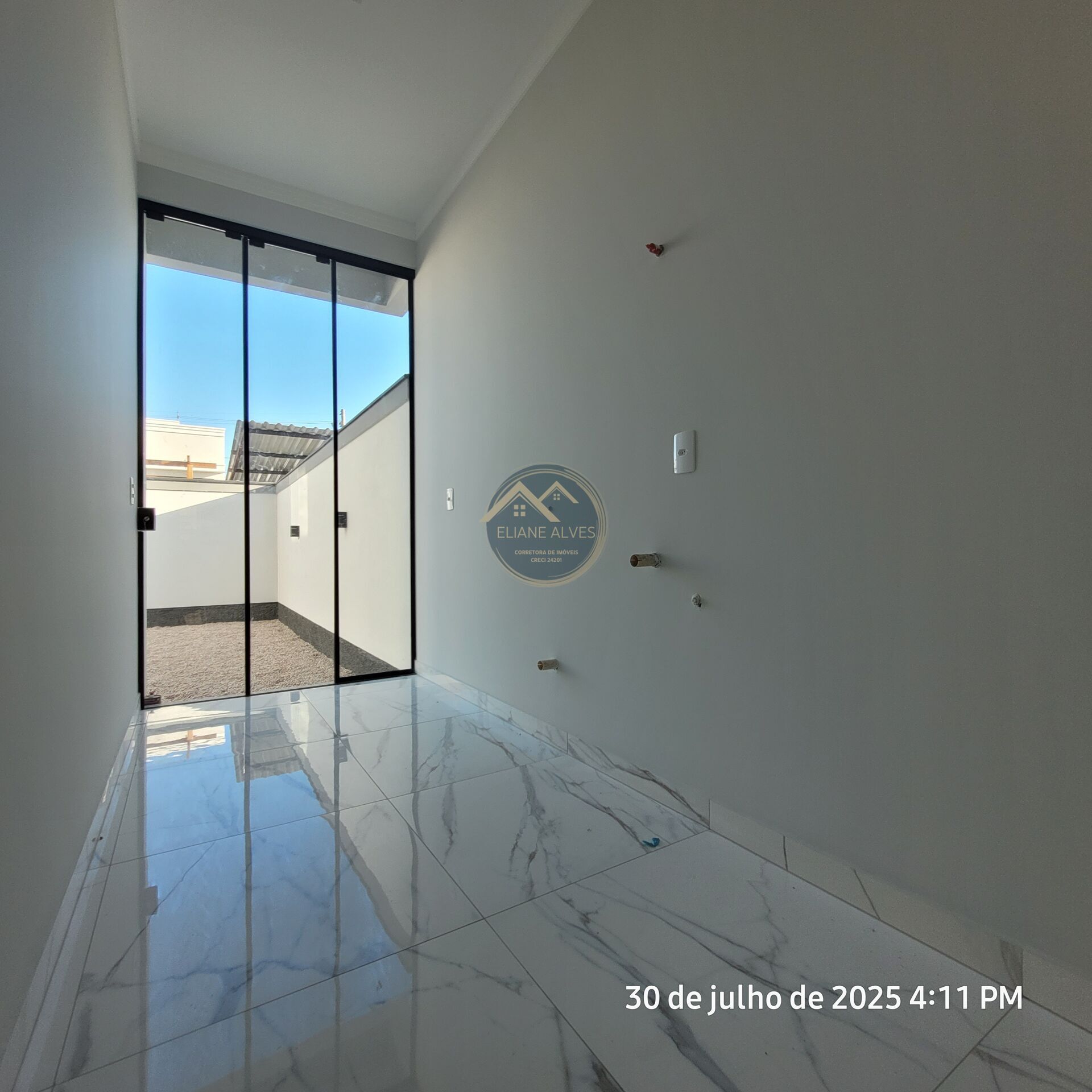 Casa à venda com 3 quartos, 92m² - Foto 9