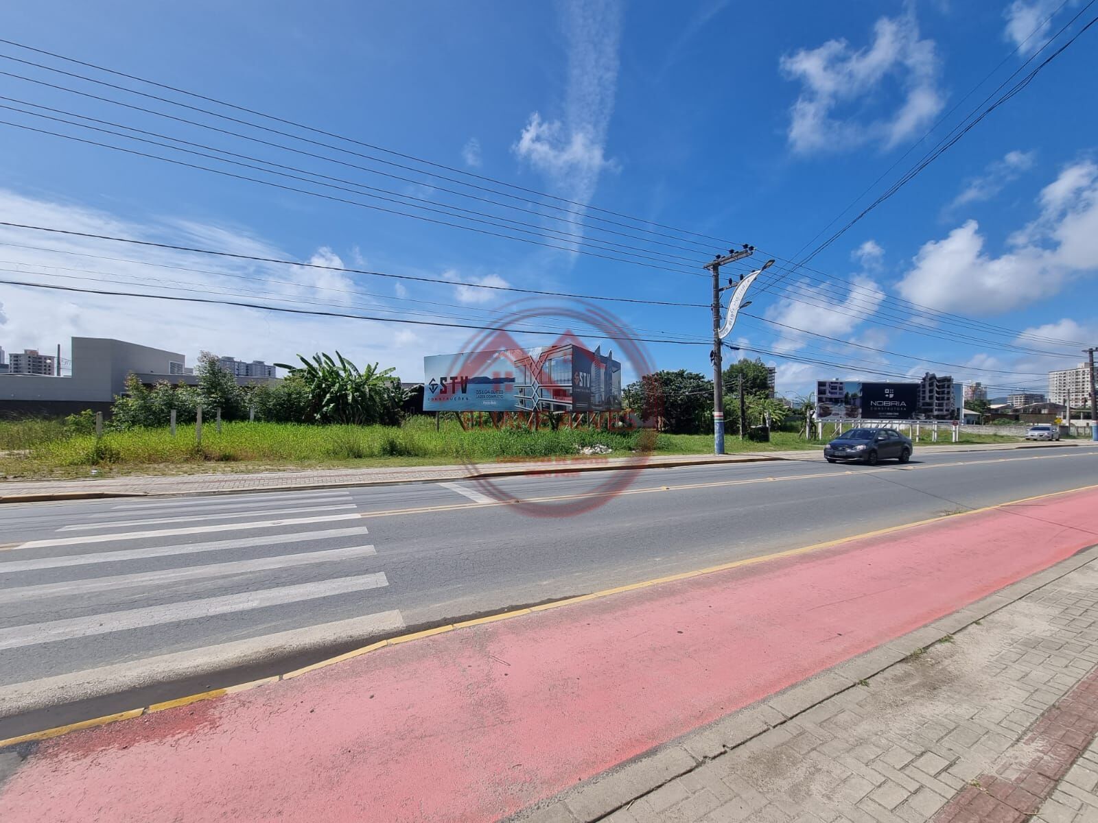 Terreno à venda no bairro Balneário Pereque - Porto Belo/SC