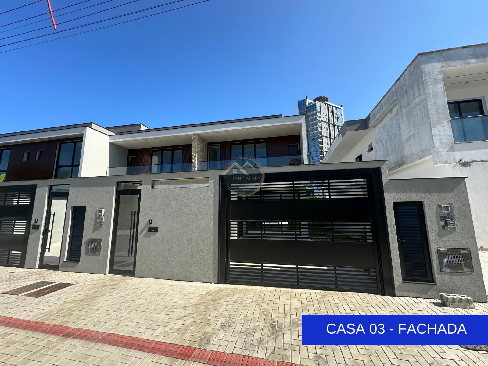 Sobrado à venda com 3 quartos, 160m² - Foto 2