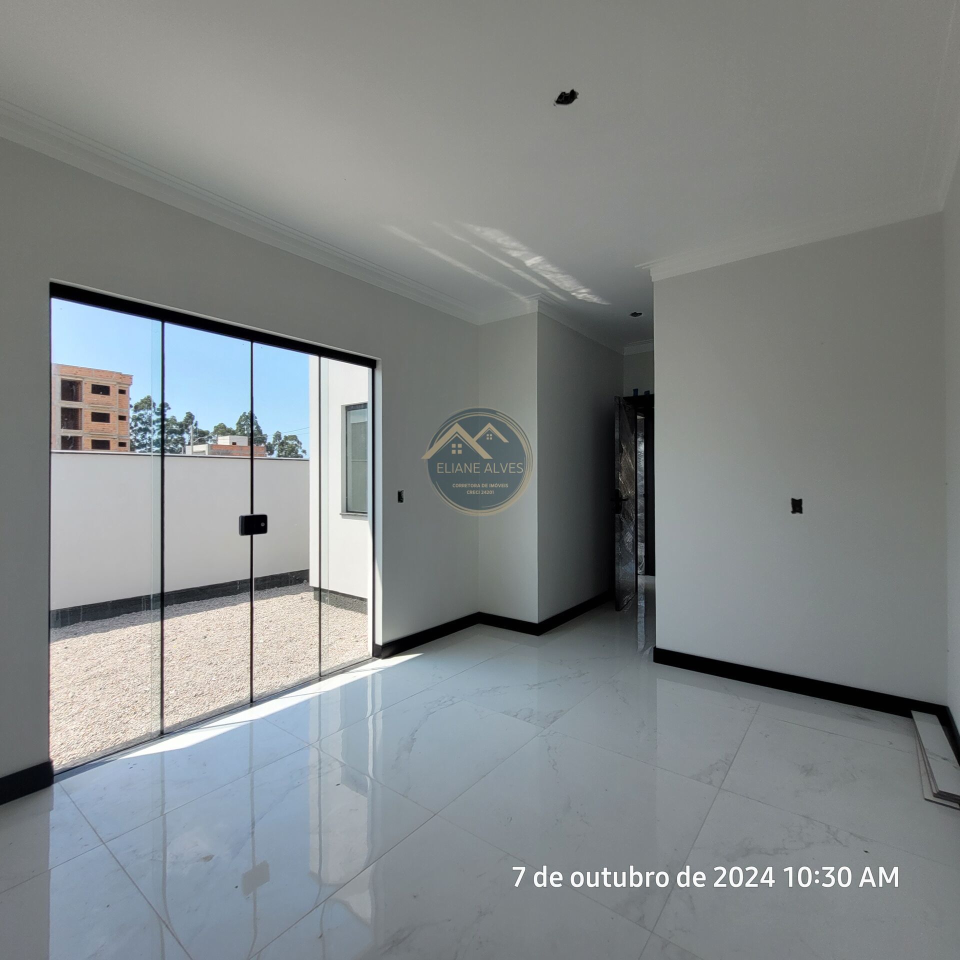 Casa à venda com 3 quartos, 107m² - Foto 18