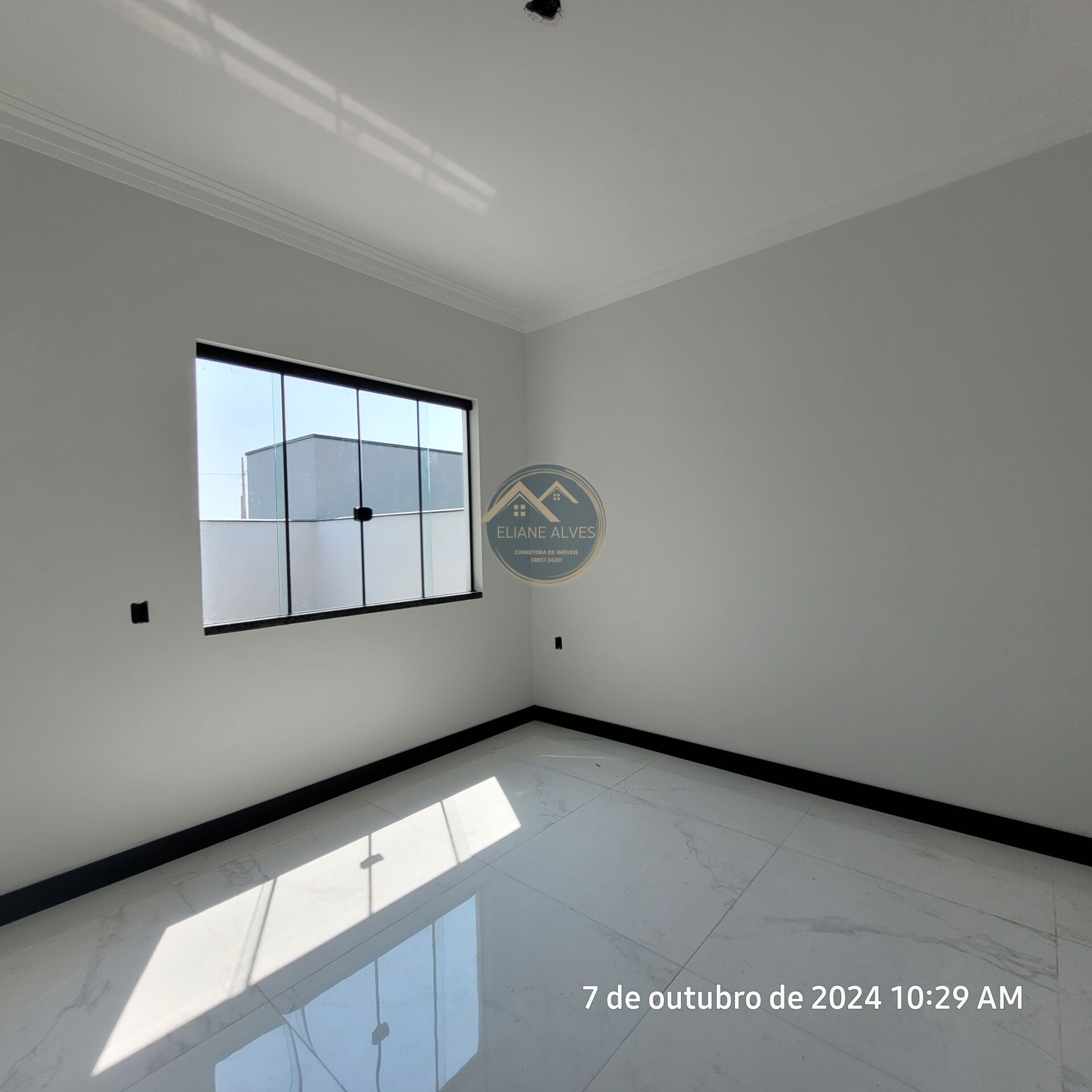 Casa à venda com 3 quartos, 107m² - Foto 14