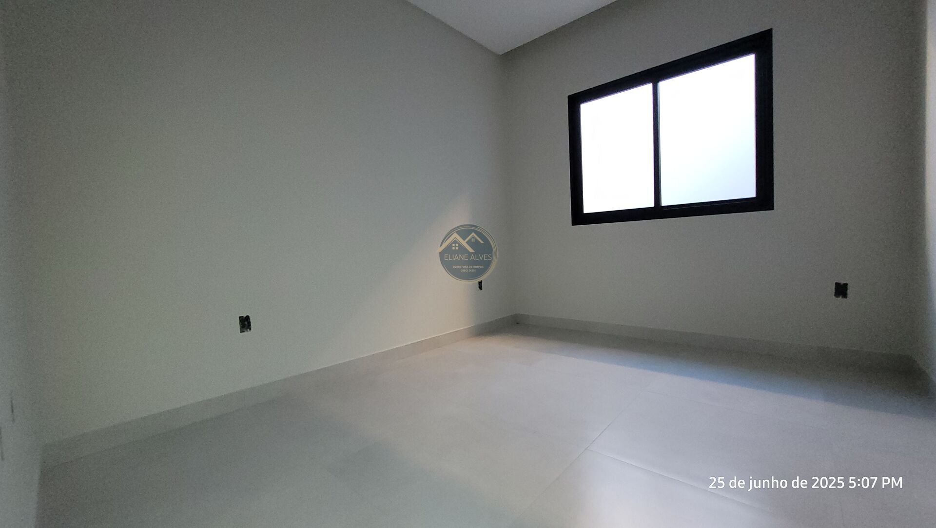 Casa à venda com 2 quartos, 85m² - Foto 14