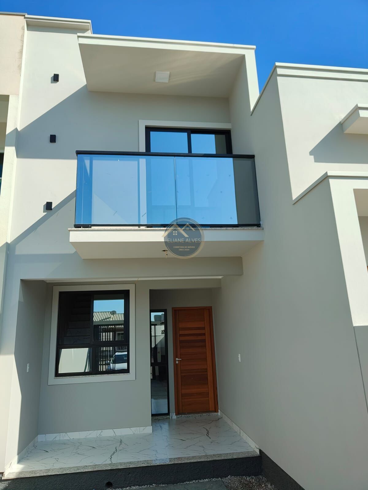 Sobrado à venda com 2 quartos, 76m² - Foto 1