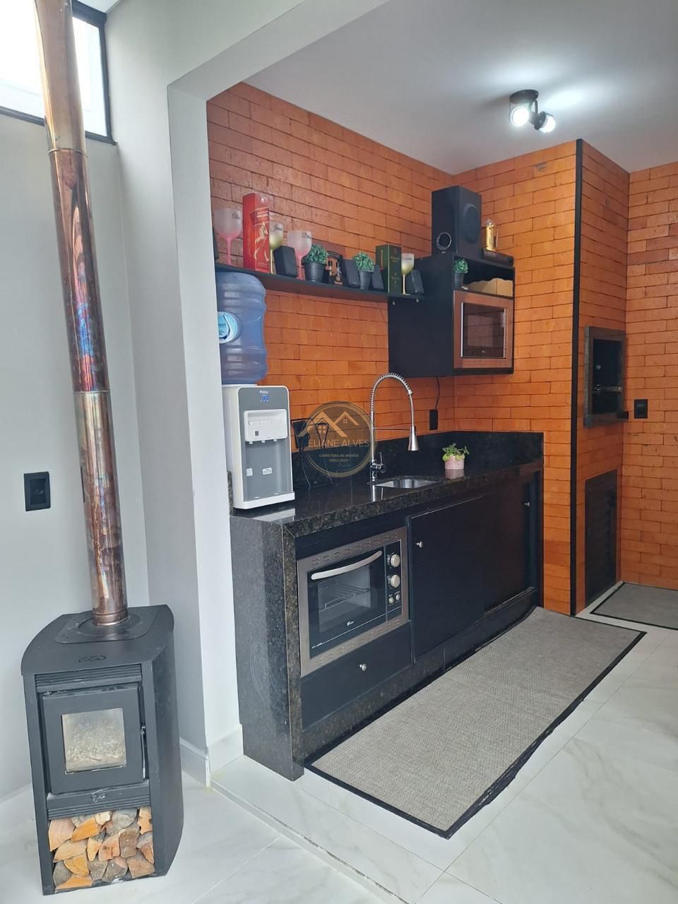 Casa à venda com 3 quartos, 110m² - Foto 7