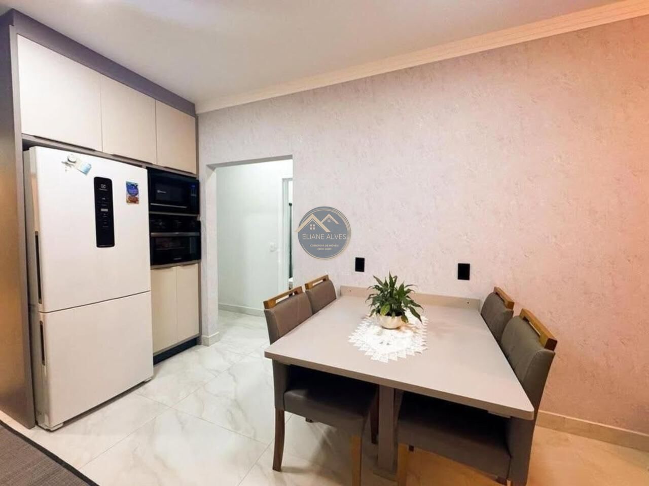 Casa à venda com 3 quartos, 110m² - Foto 11