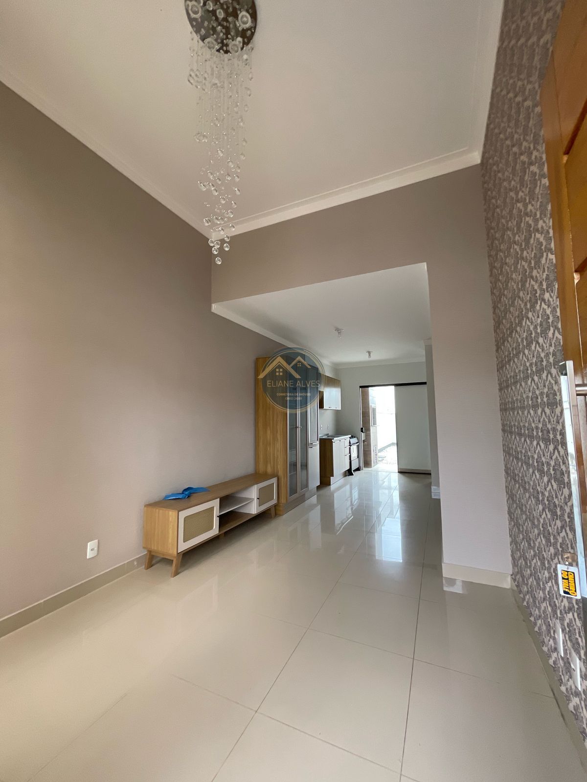 Casa à venda com 2 quartos, 70m² - Foto 4