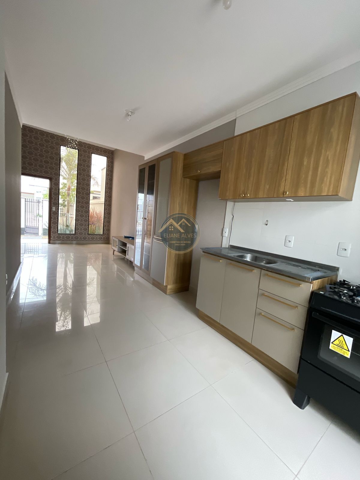 Casa à venda com 2 quartos, 70m² - Foto 6
