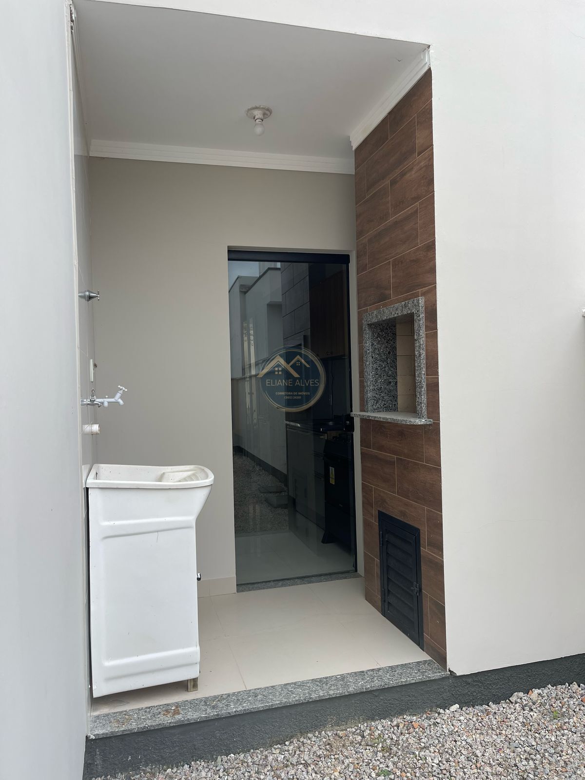 Casa à venda com 2 quartos, 70m² - Foto 12