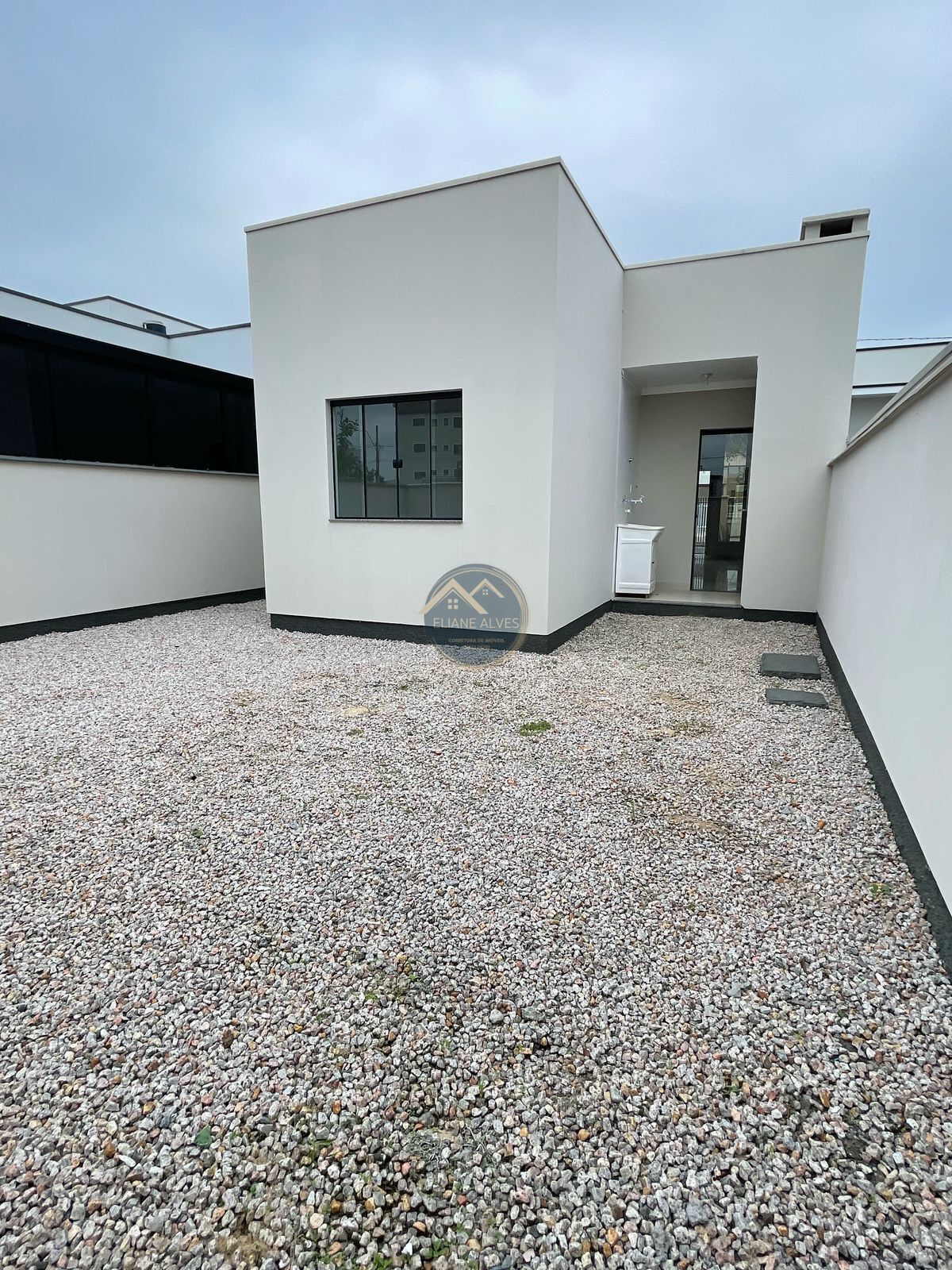Casa à venda com 2 quartos, 70m² - Foto 14