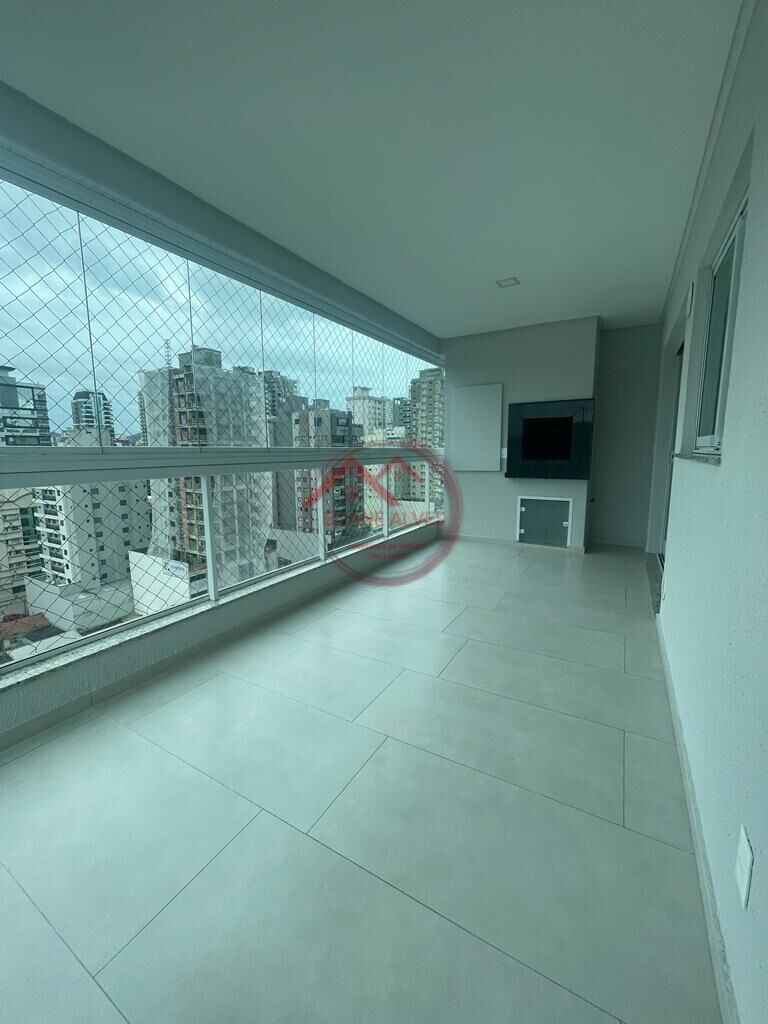 Apartamento à venda no bairro Meia Praia - Itapema/SC