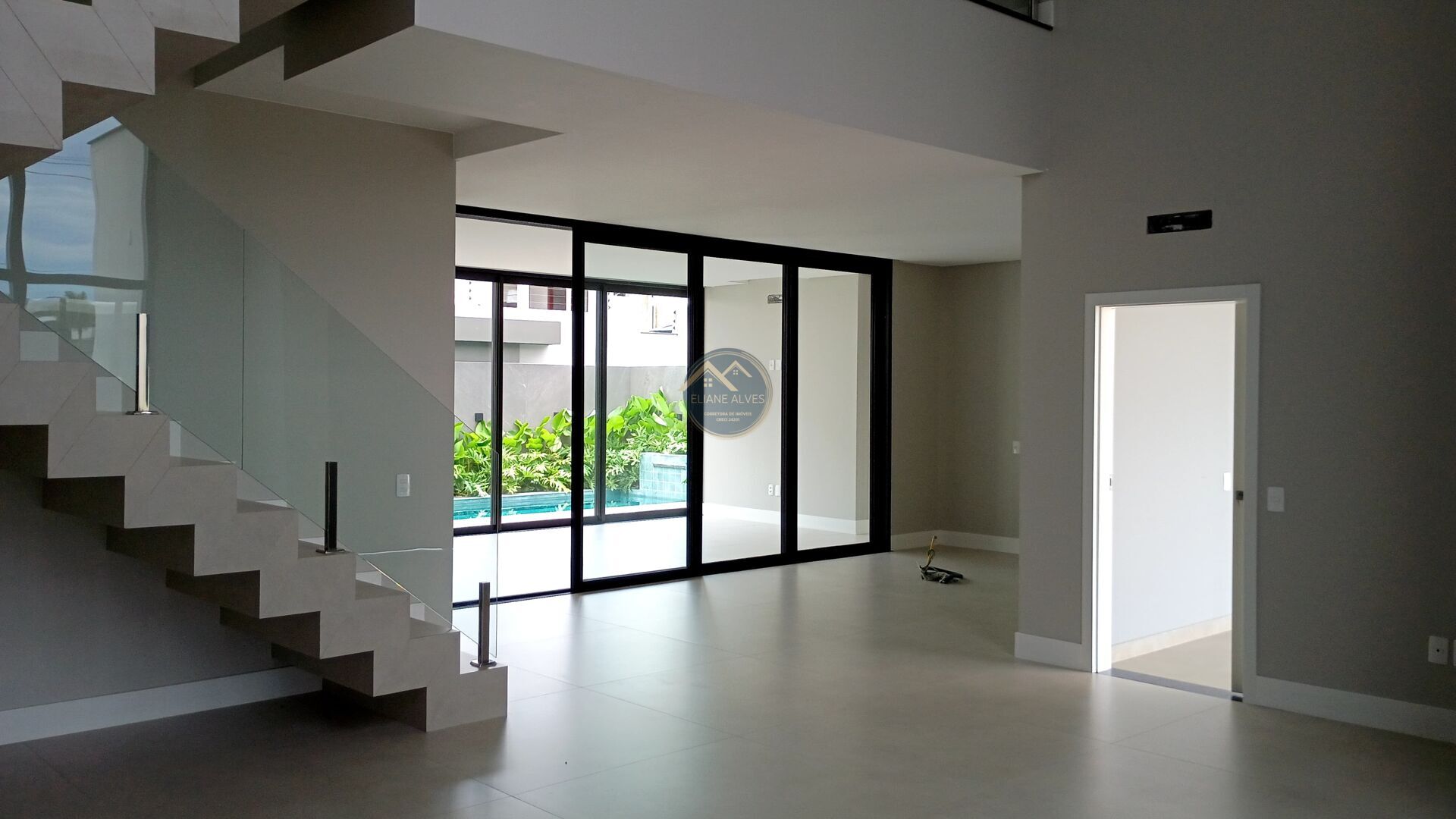 Casa à venda com 4 quartos, 271m² - Foto 13