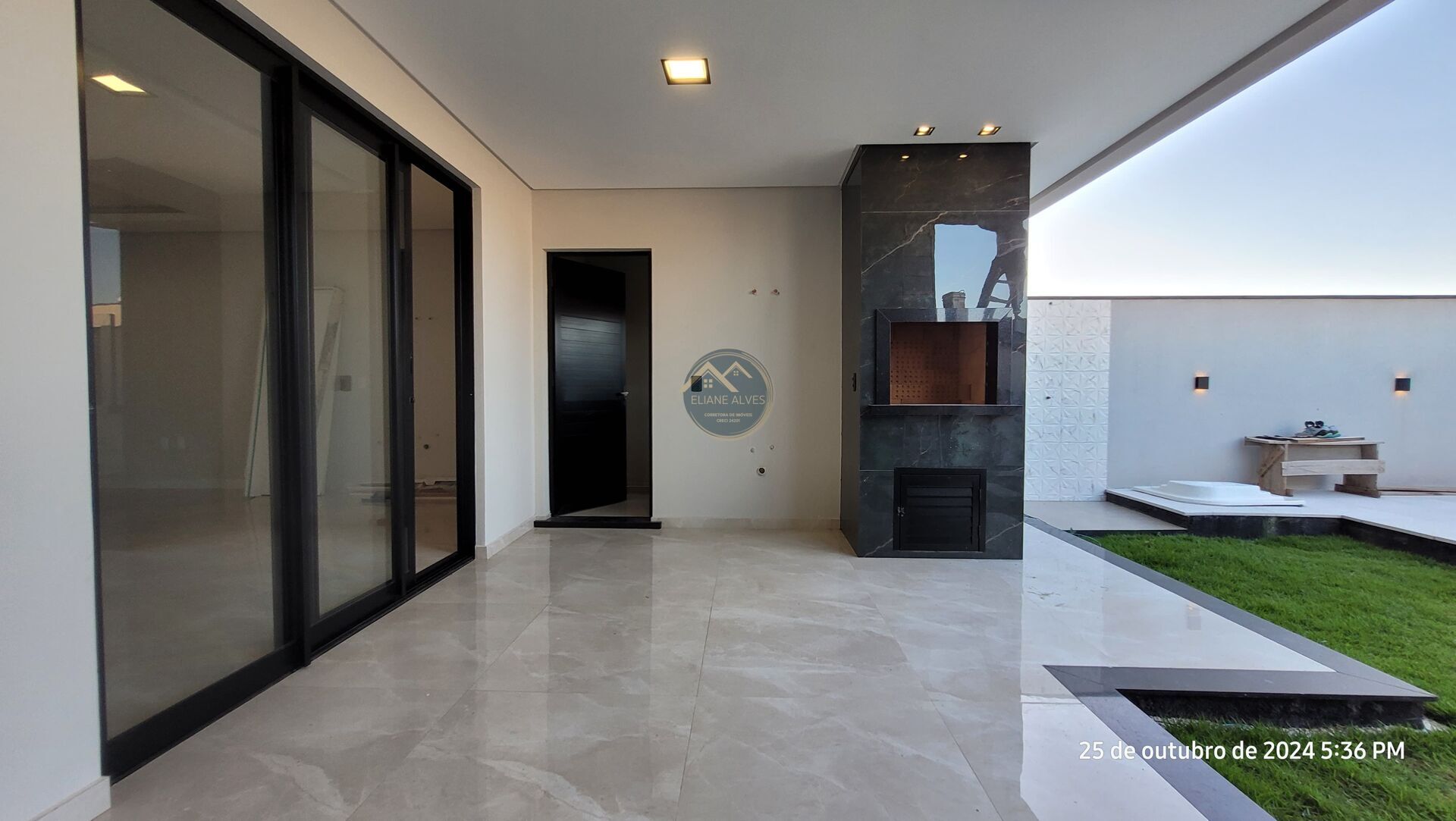 Casa à venda com 3 quartos, 157m² - Foto 11