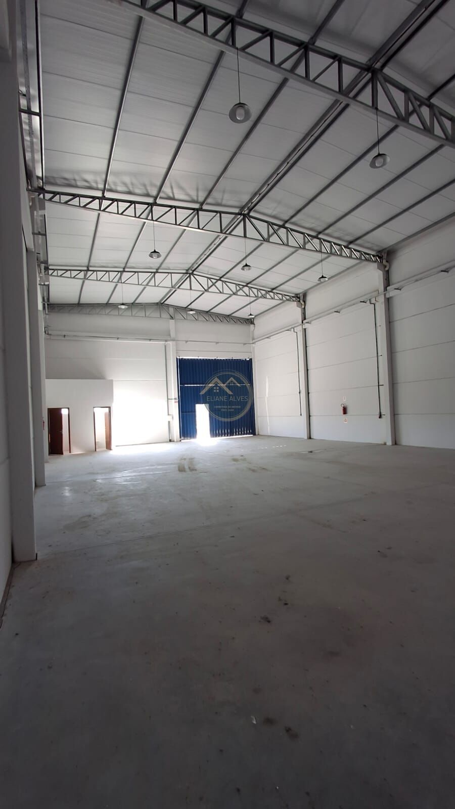 Depósito-Galpão-Armazém para alugar, 281m² - Foto 2