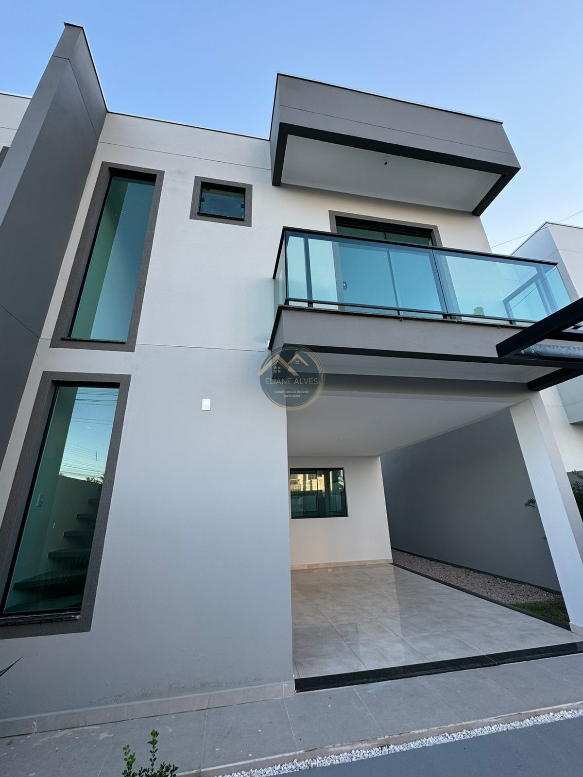 Sobrado à venda com 3 quartos, 117m² - Foto 1