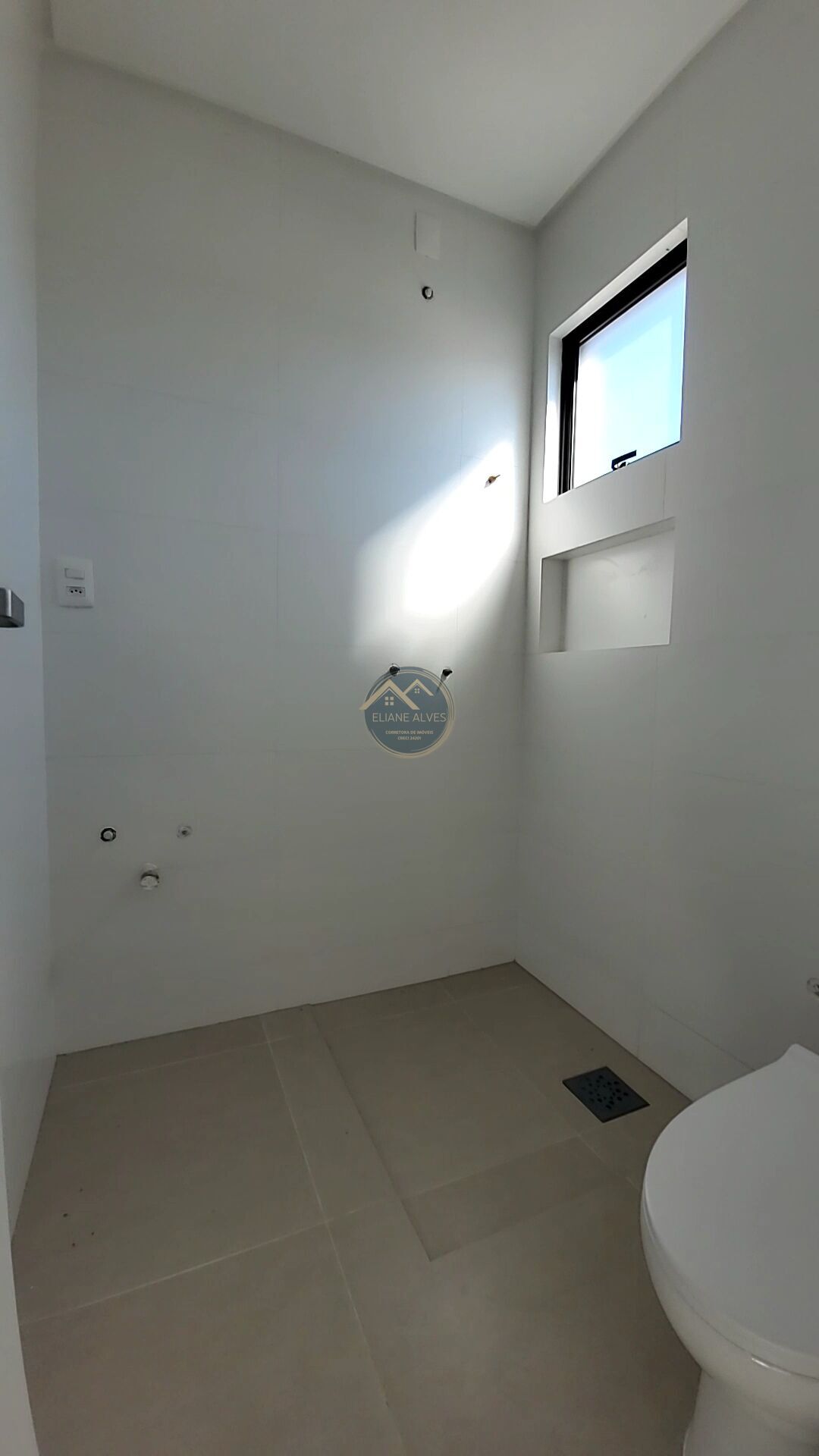 Apartamento à venda com 2 quartos, 70m² - Foto 11