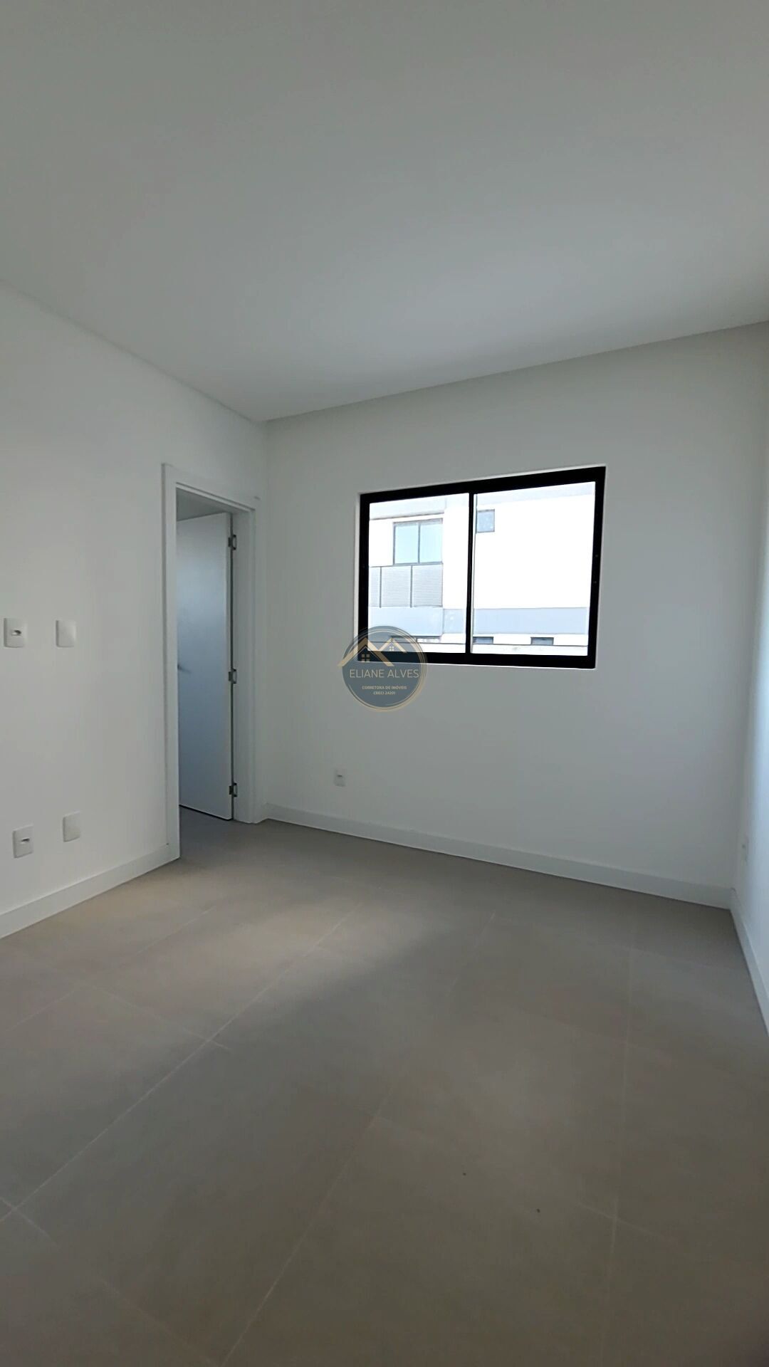 Apartamento à venda com 2 quartos, 70m² - Foto 13