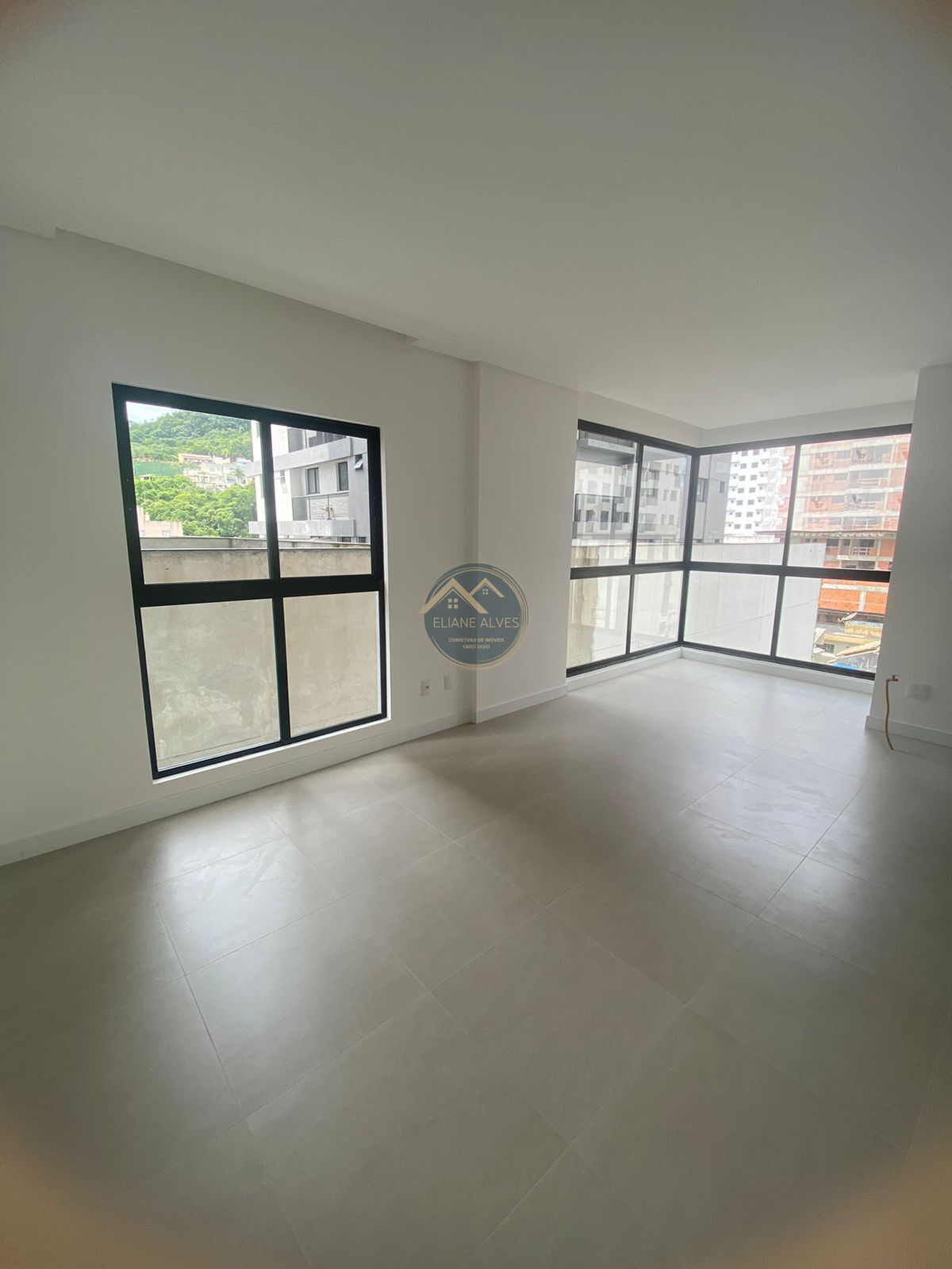 Apartamento à venda com 2 quartos, 70m² - Foto 6