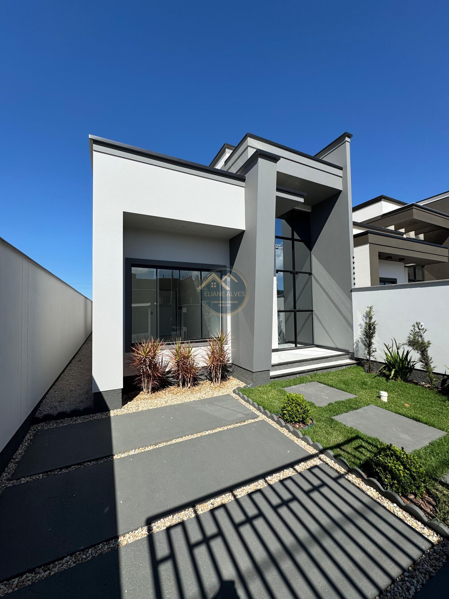 Casa à venda com 3 quartos, 91m² - Foto 2