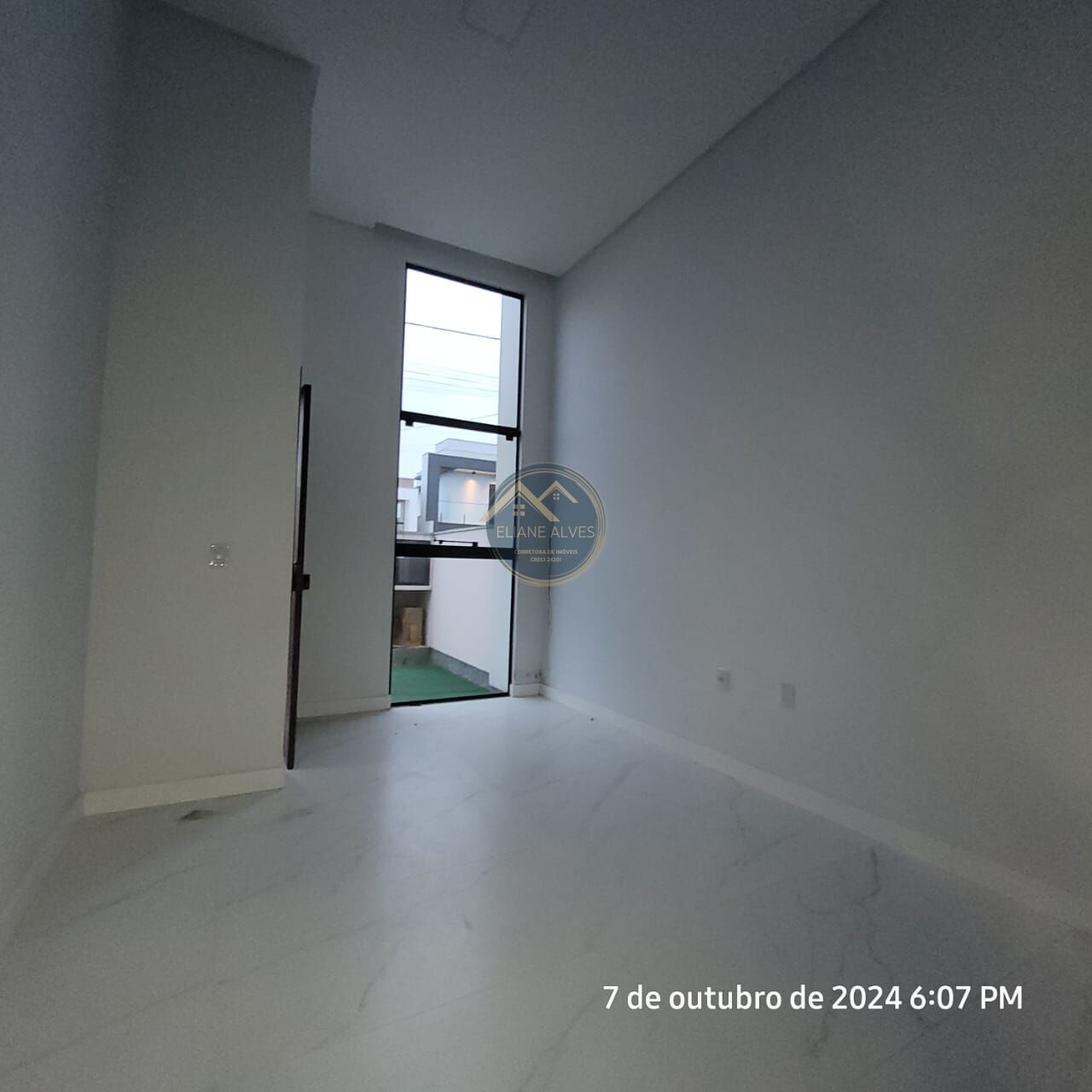 Casa à venda com 3 quartos, 79m² - Foto 5