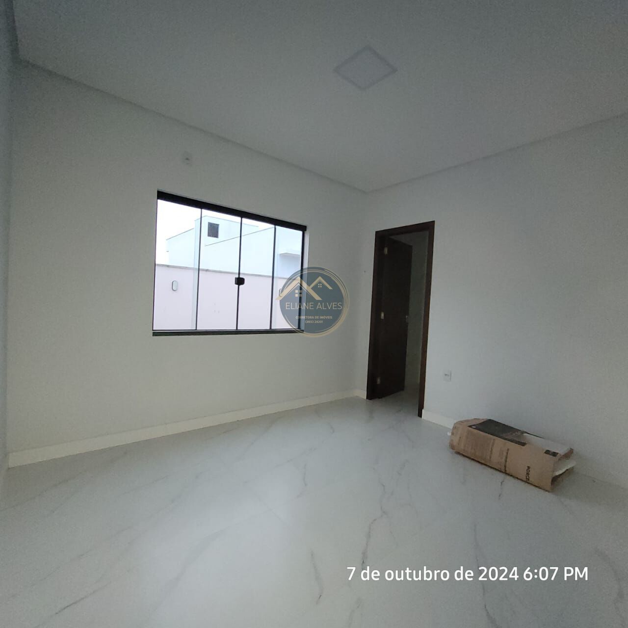 Casa à venda com 3 quartos, 79m² - Foto 8