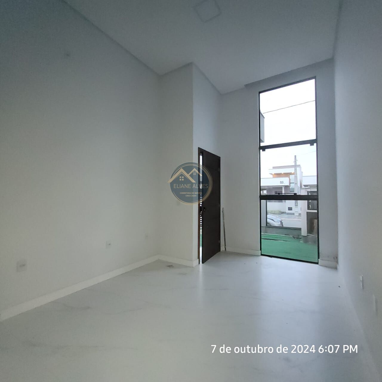 Casa à venda com 3 quartos, 79m² - Foto 4