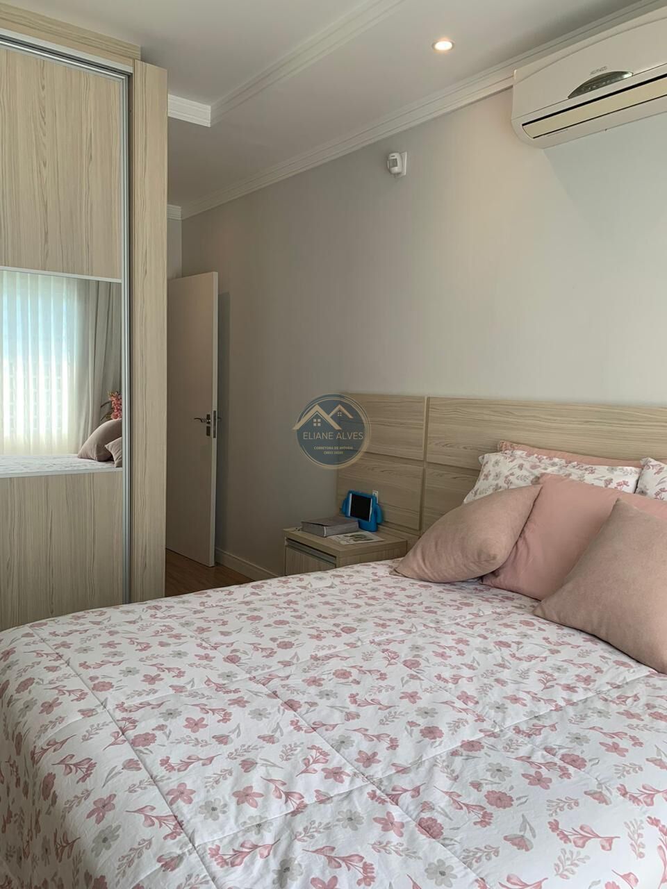 Casa à venda com 3 quartos, 156m² - Foto 11