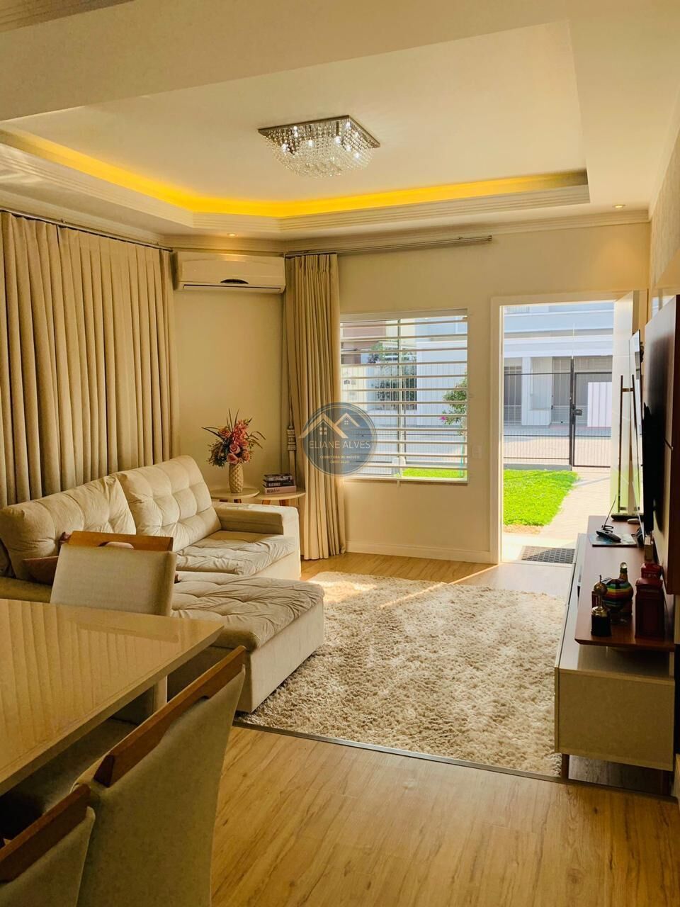 Casa à venda com 3 quartos, 156m² - Foto 3