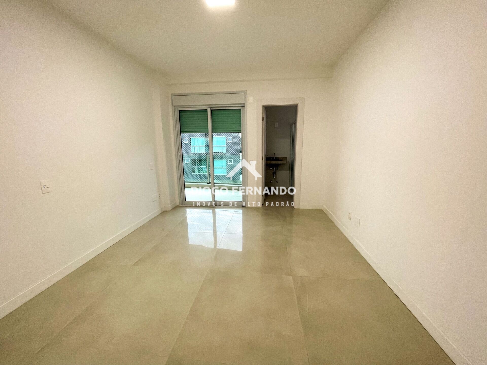 Apartamento à venda com 4 quartos, 192m² - Foto 13