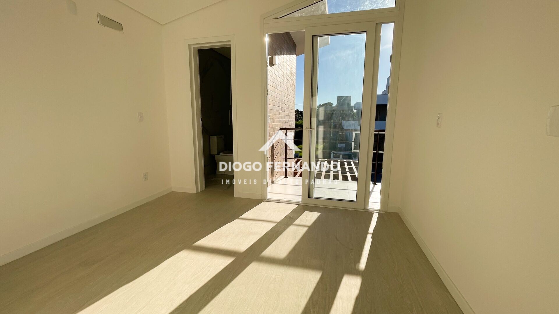 Casa à venda com 3 quartos, 130m² - Foto 8