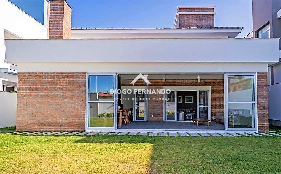 Casa de Condomínio à venda com 3 quartos, 250m² - Foto 5