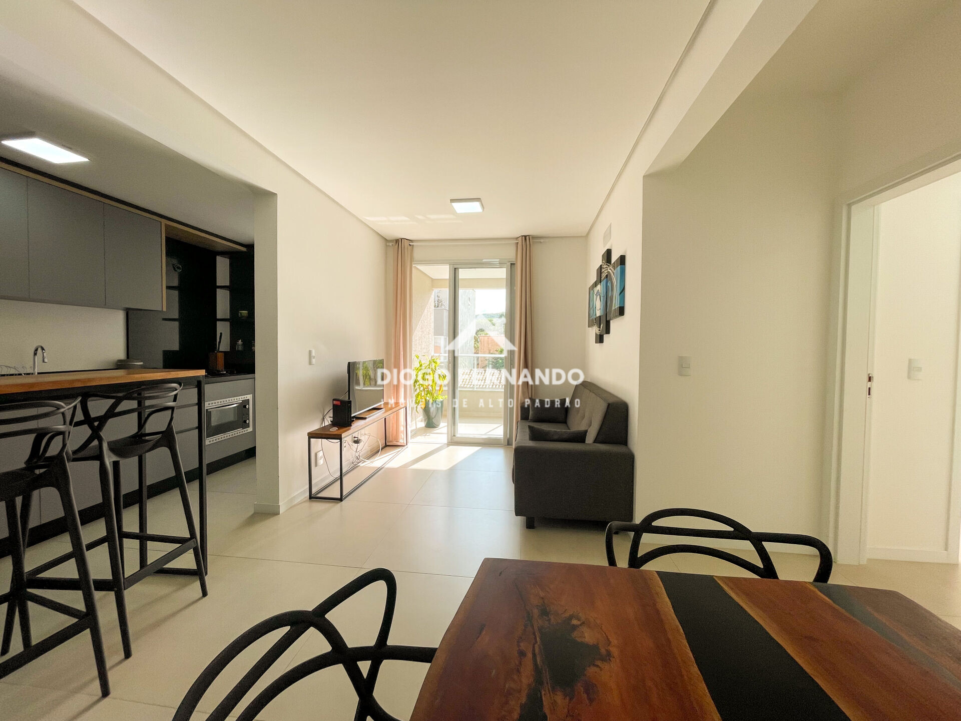 Apartamento à venda com 2 quartos, 73m² - Foto 4