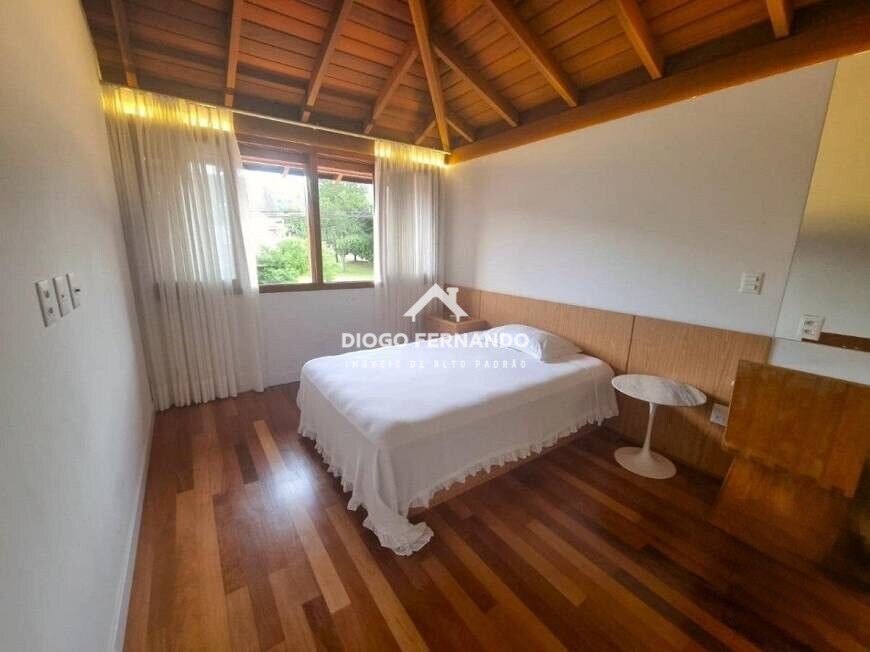 Casa à venda com 4 quartos, 360m² - Foto 13