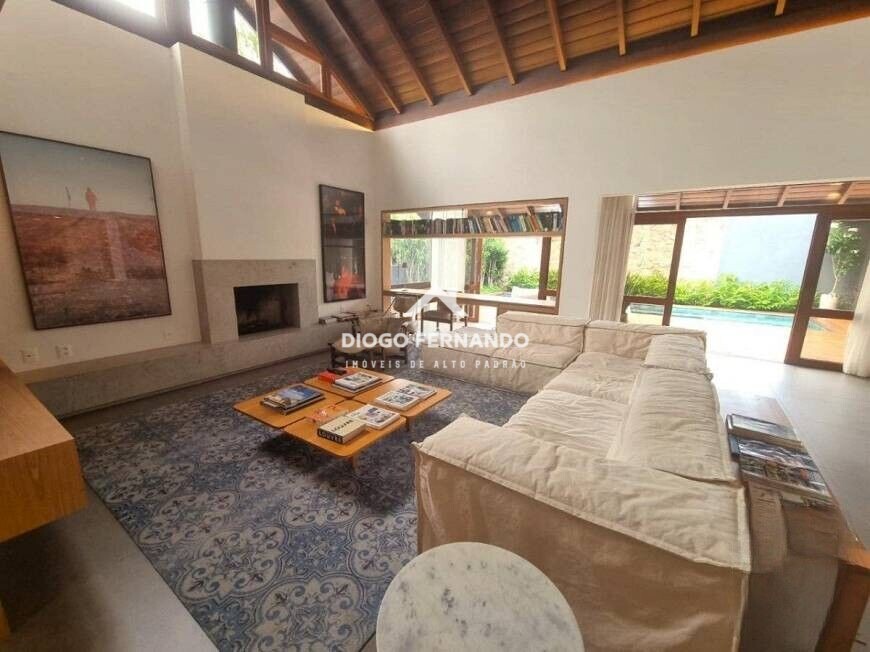 Casa à venda com 4 quartos, 360m² - Foto 4